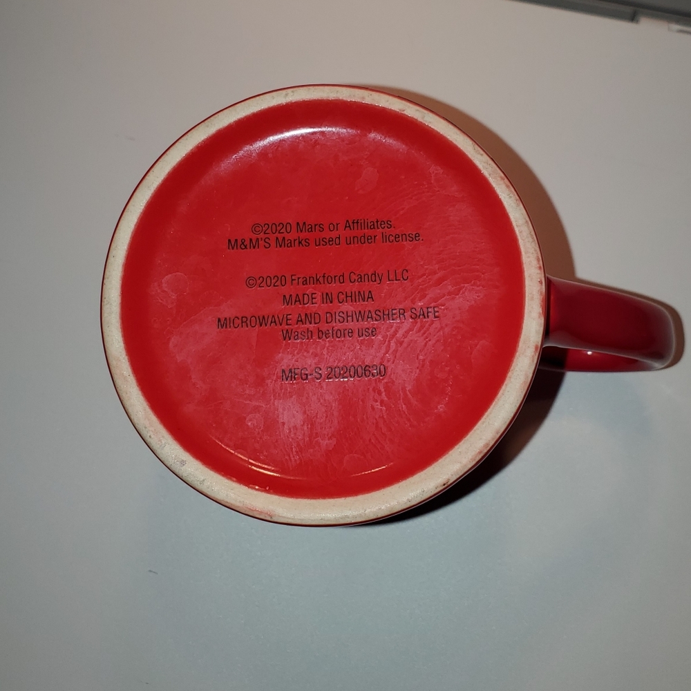 M&M's red coffee mug - Picture 4 of 4